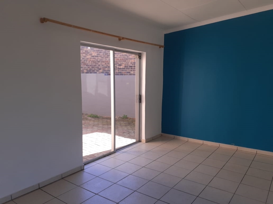 To Let 3 Bedroom Property for Rent in Kabeljauws Eastern Cape